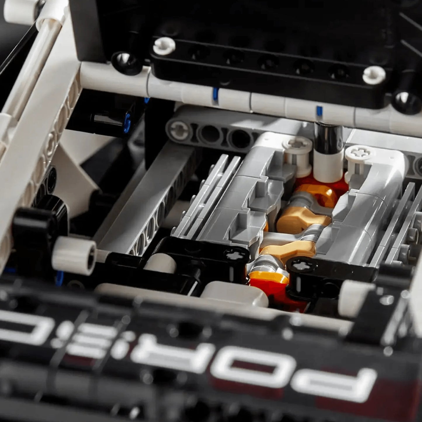 Porsche 911 RSR (1580 Pcs)
